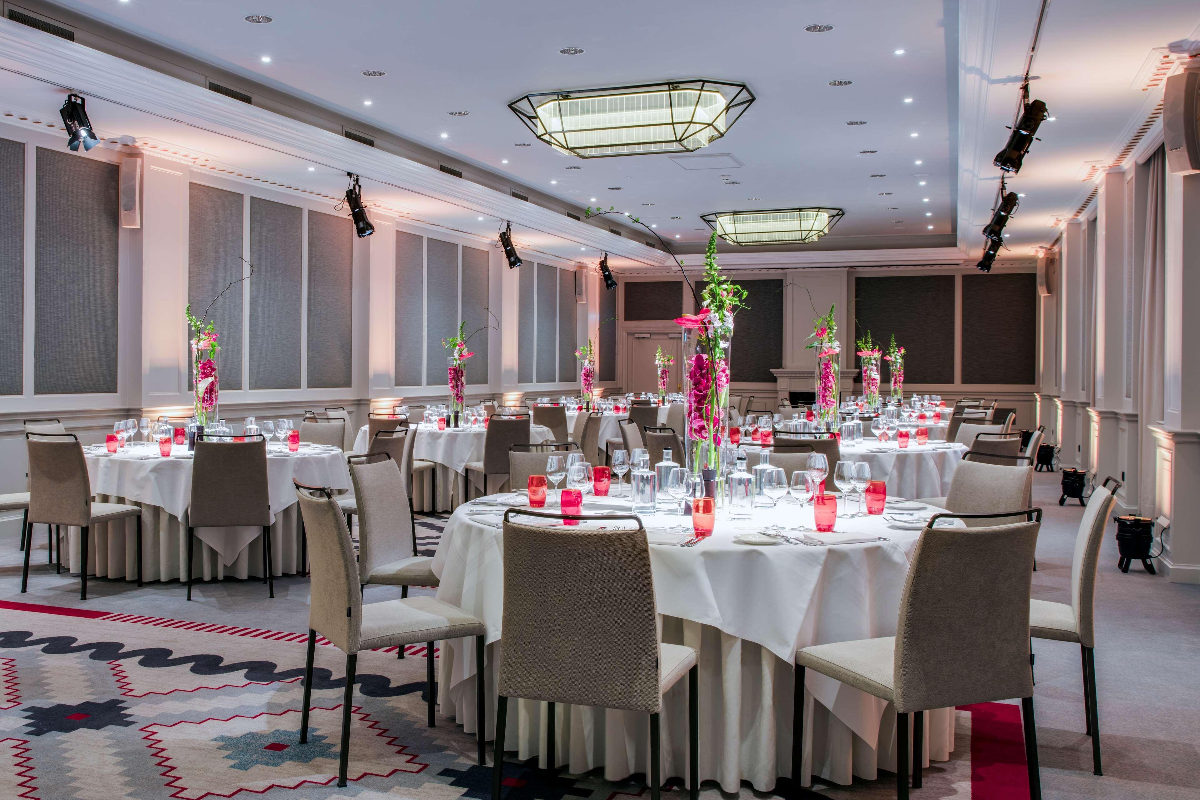 Anantara Grand Hotel Krasnapolsky Amesterdão Exterior foto The ballroom at the InterContinental London The O2