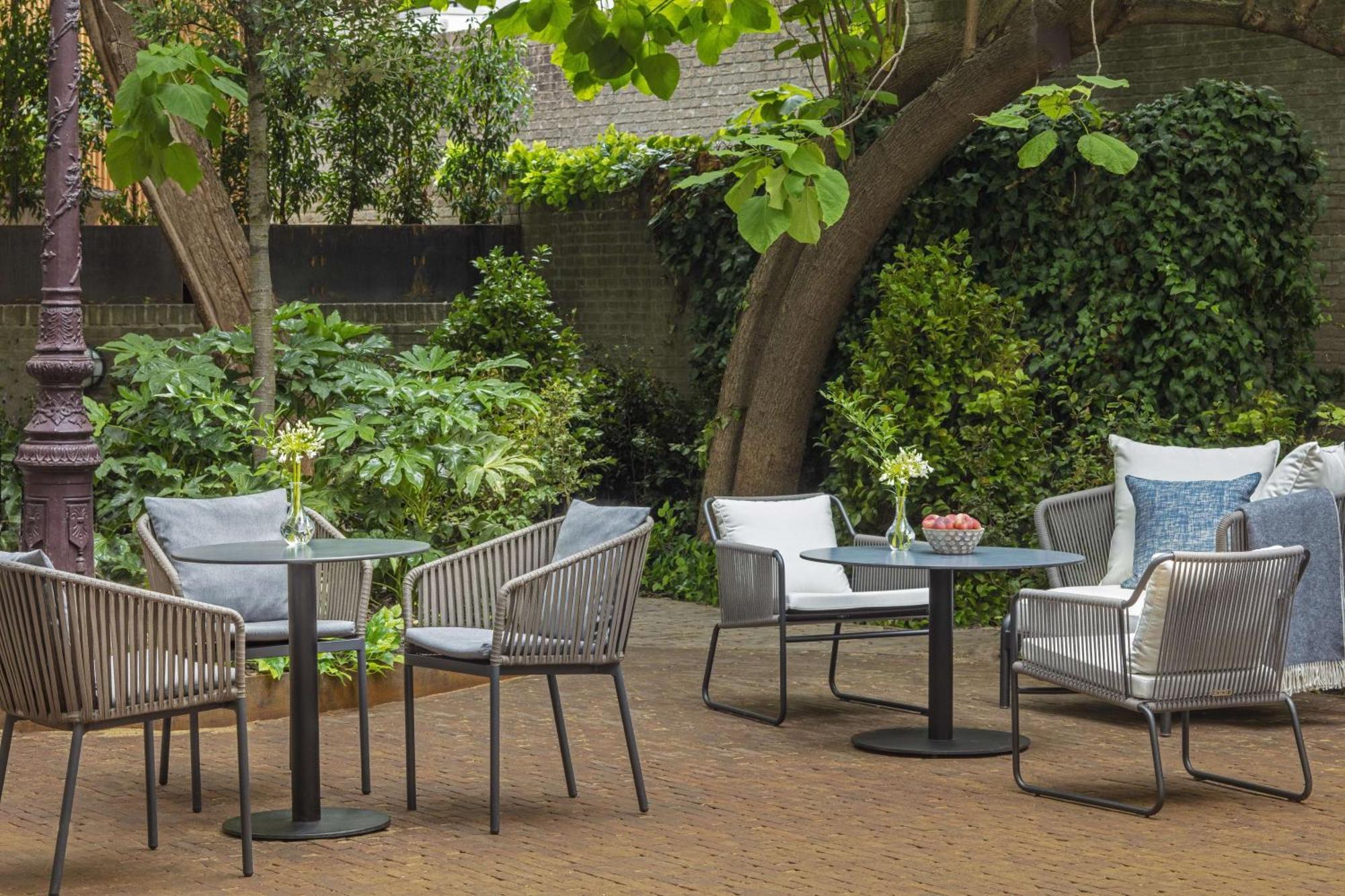 Anantara Grand Hotel Krasnapolsky Amesterdão Exterior foto The Garden at The Ivy Collection